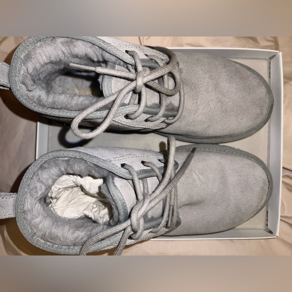 UGG Neumel Chukka Boots in Gray / W Size 8 - Picture 2 of 3